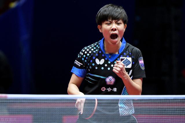 猛烈抨击 猛烈抨击