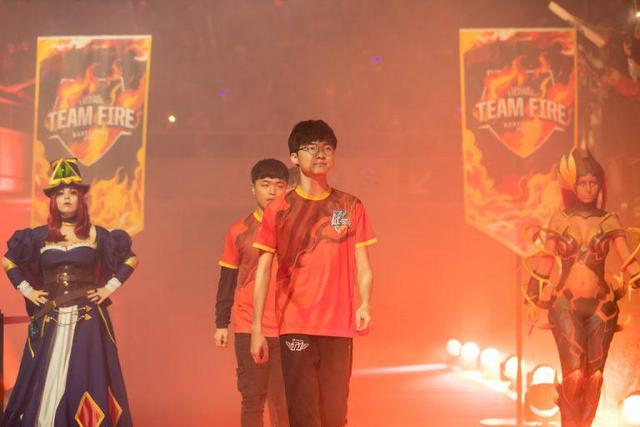 高强度的比 高强度的比