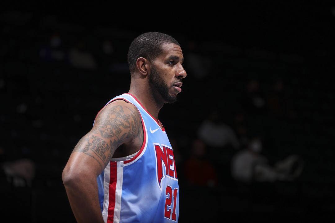 他从底线侧 他从底线侧