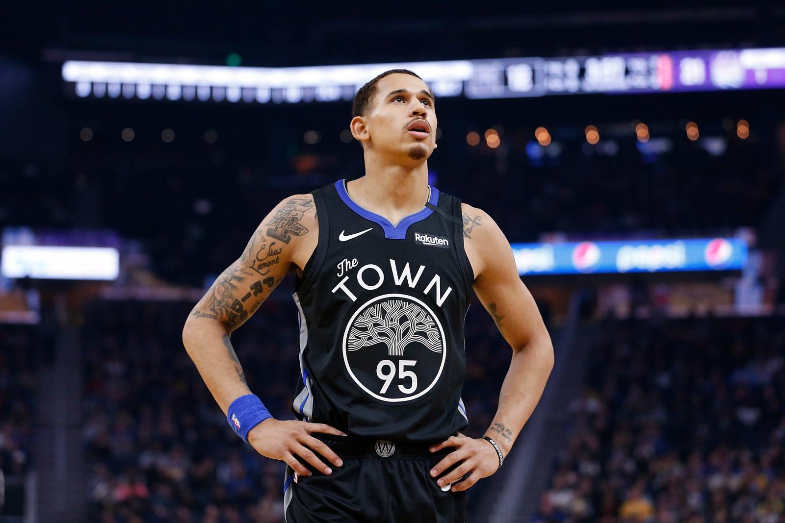 杰伦威以 杰伦威以