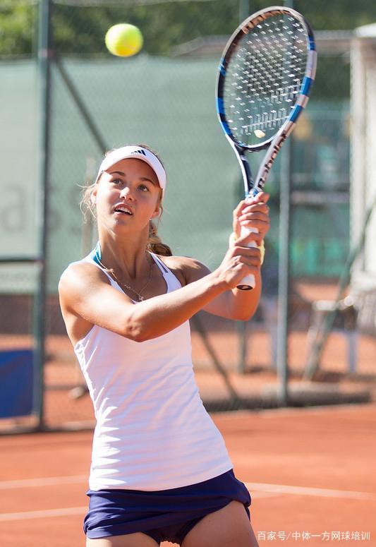 与宏观串成 与宏观串成